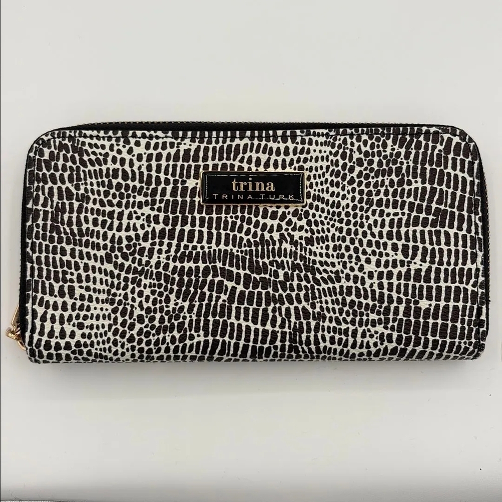 Trina Turk Monochrome Patterned Wallet